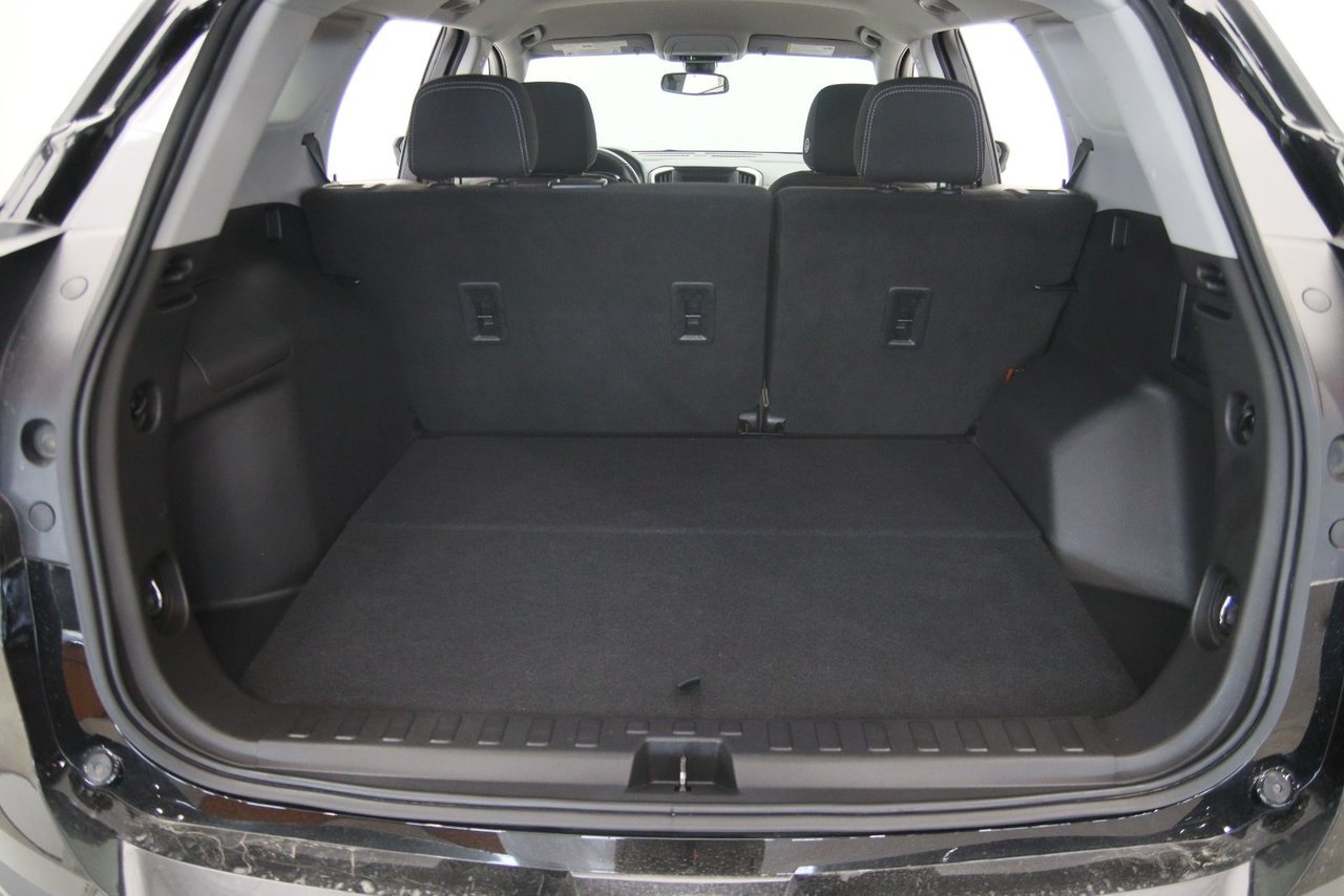 GMC Terrain NIV 3GKALTEV8NL215917 2022 Noir Baie-Comeau - photo #17
