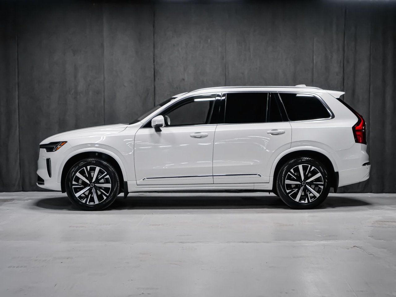 Volvo XC90 B6 CORE BRIGHT 2026 Blanc Montréal - photo #2