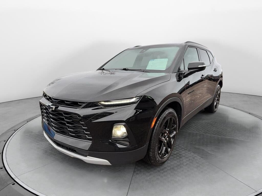 2022 Chevrolet Blazer VIN 3GNKBHRS6NS112735 Black Chicoutimi - photo #0