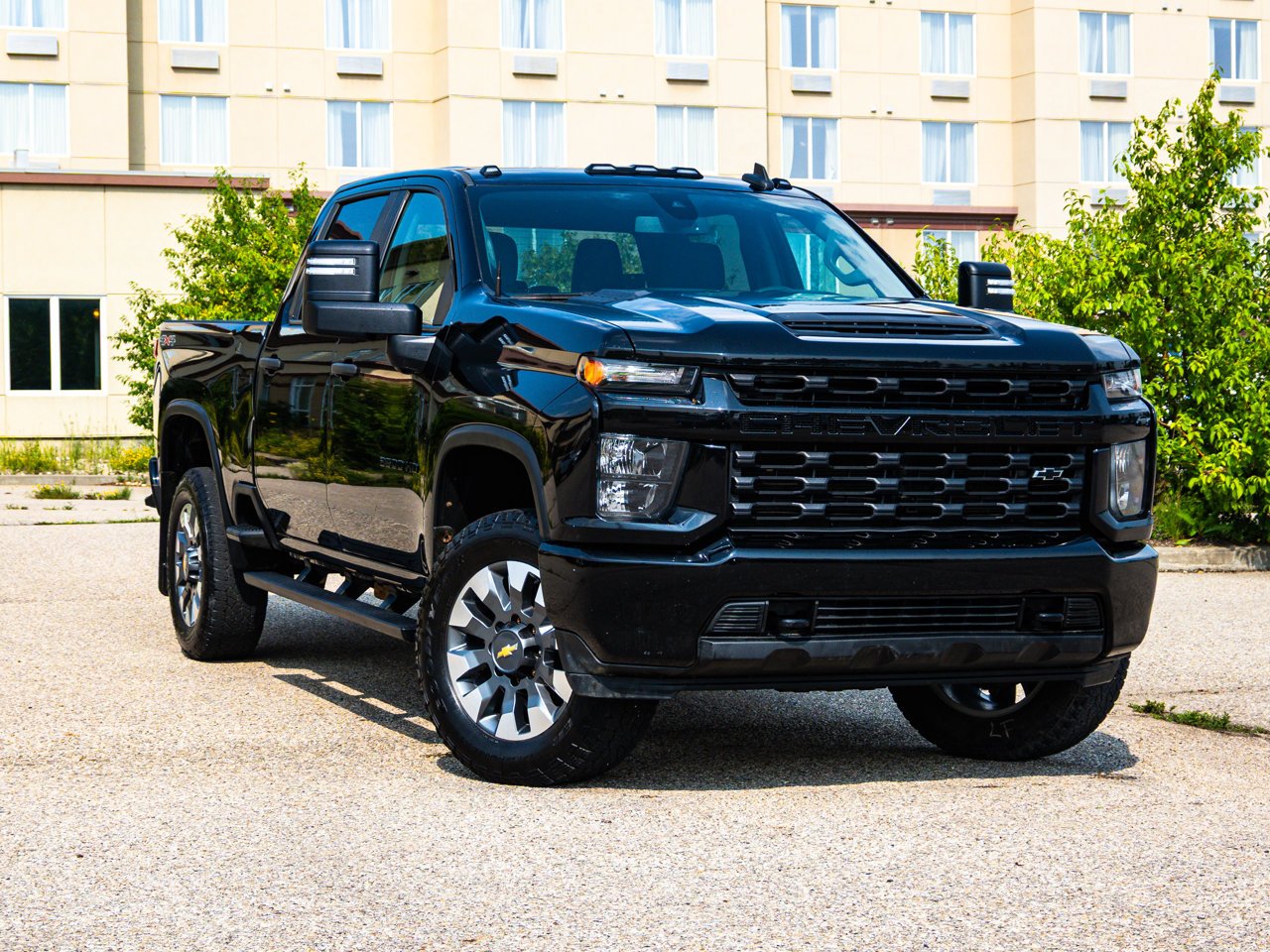 2022 Chevrolet Silverado 2500HD 4WD Crew Cab 159 Custom Black Sherwood Park - photo #1
