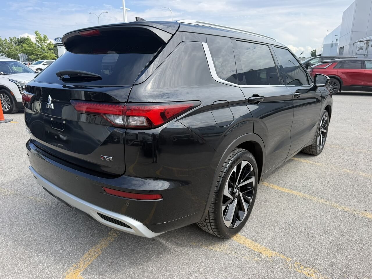 2022 Mitsubishi Outlander GT AWD 7 PASSAGERS Grey Laval - photo #12