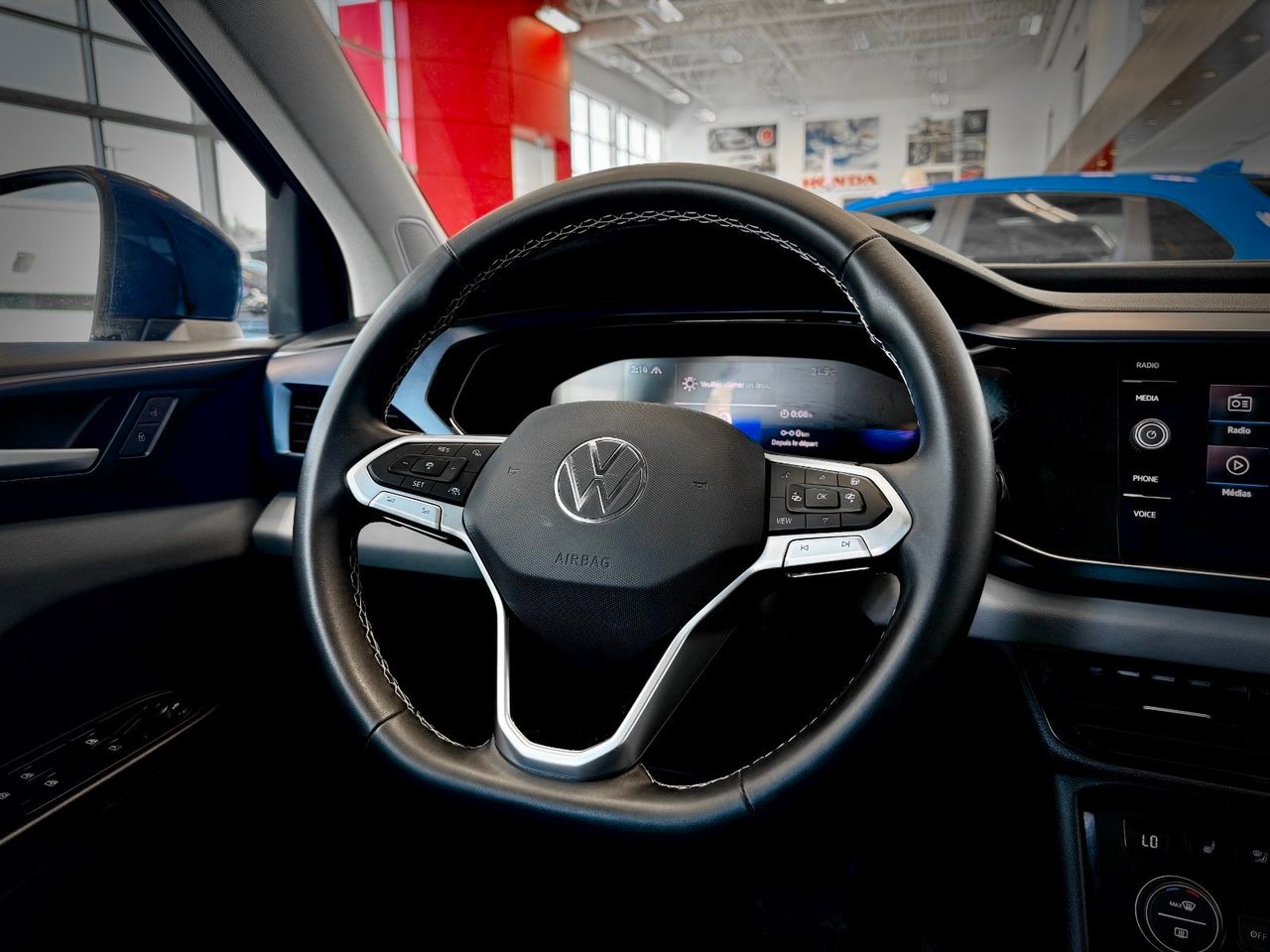 Volkswagen Taos 2023 Bleu Notre-Dame-des-Prairies - photo #23