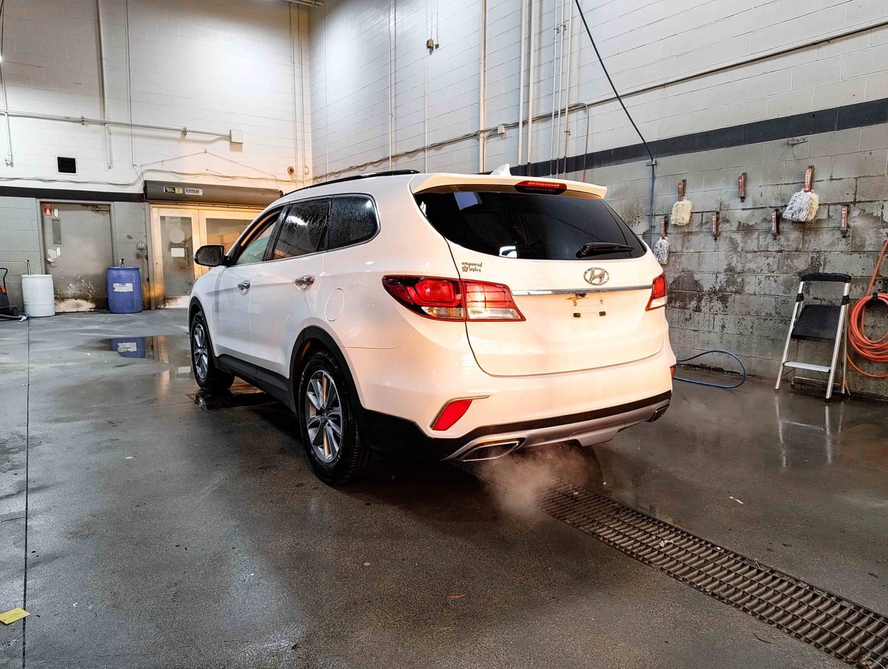 2019 Hyundai Santa Fe XL AWD Essential White Sherwood Park - photo #4