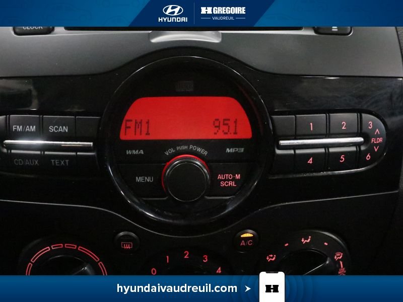 2011 Mazda 2 Silver Blainville - photo #24
