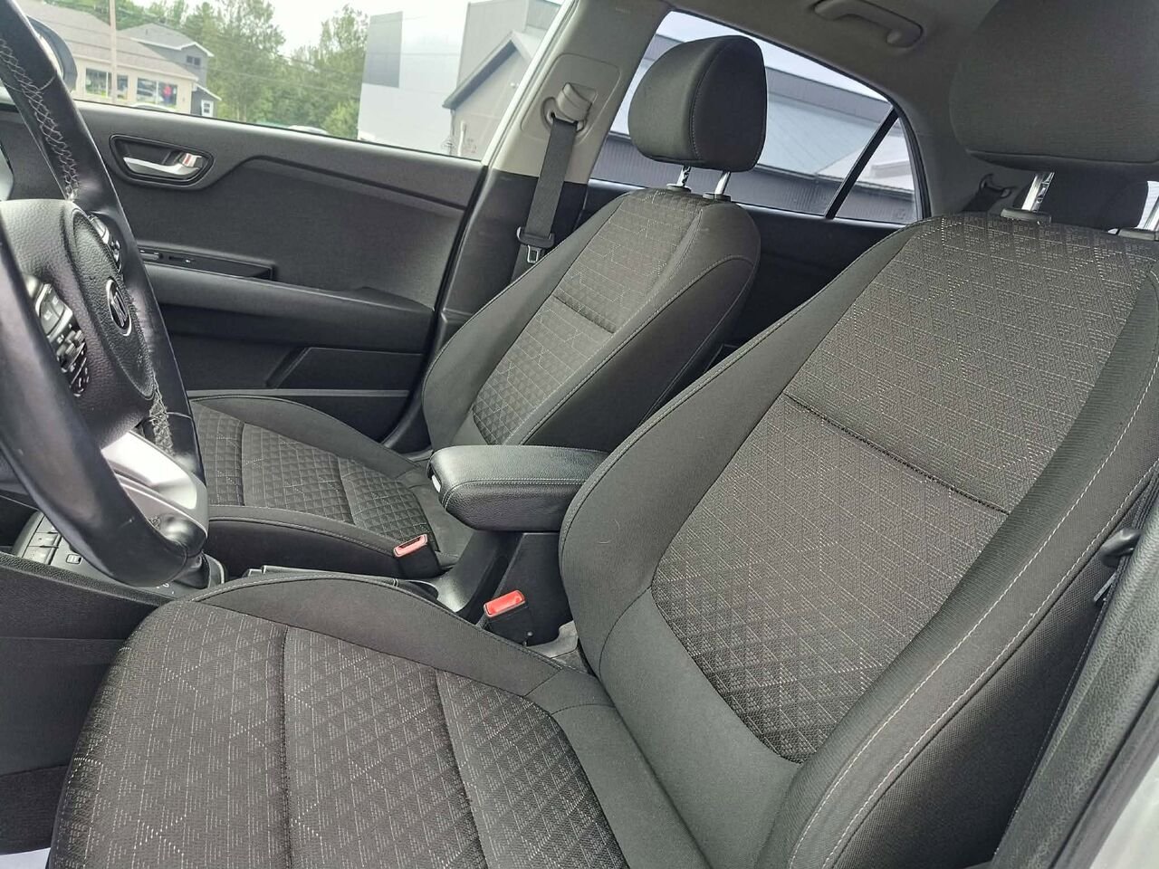 2019 Kia Rio 5 portes Silver Nantes - photo #8