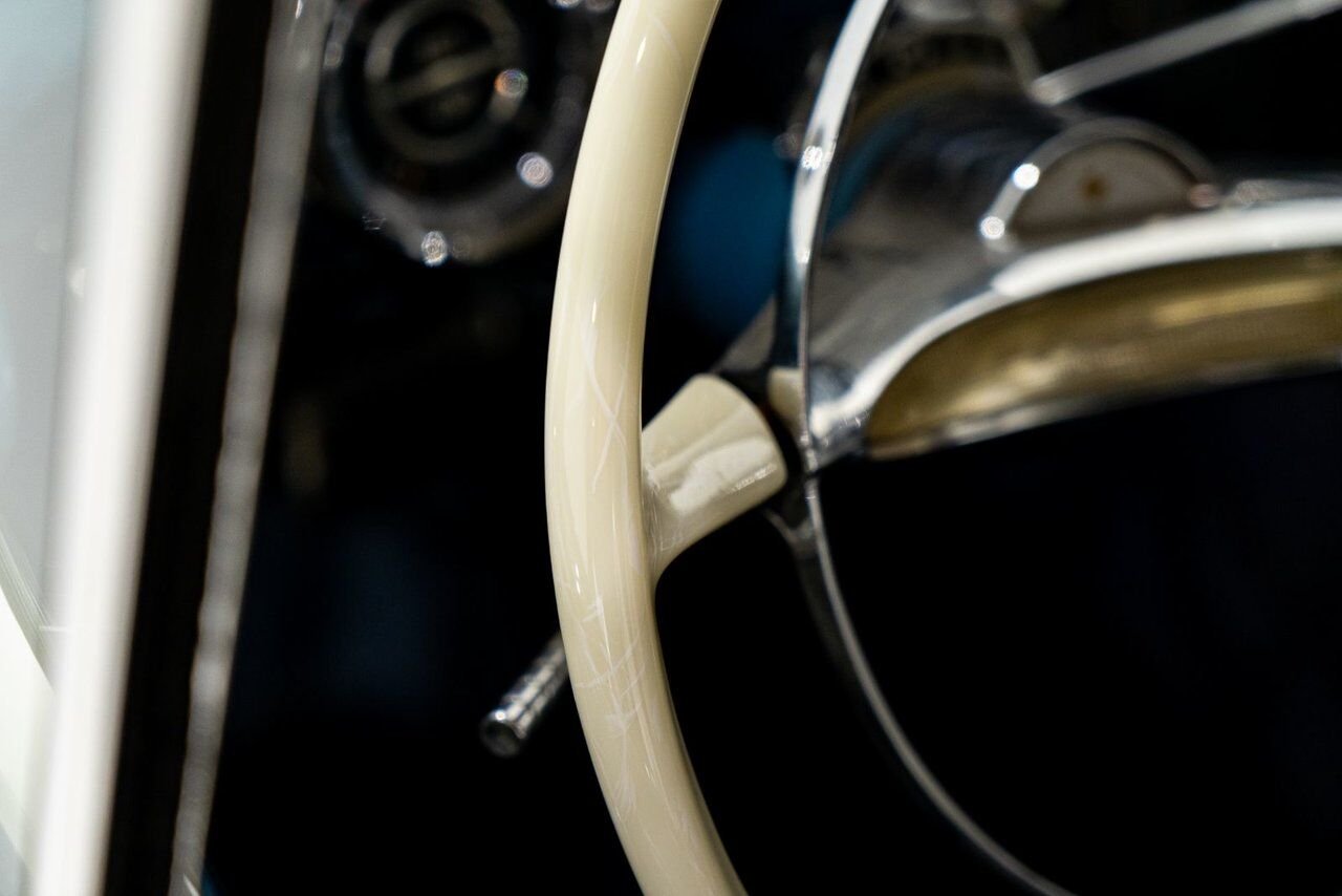 1957 Pontiac Bonneville *PRICE IN USD* Fuel injected 347/315HP 1 of 630 produced White Montreal - photo #92