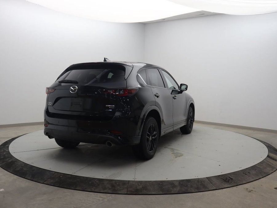 2022 Mazda CX-5 2022 Black