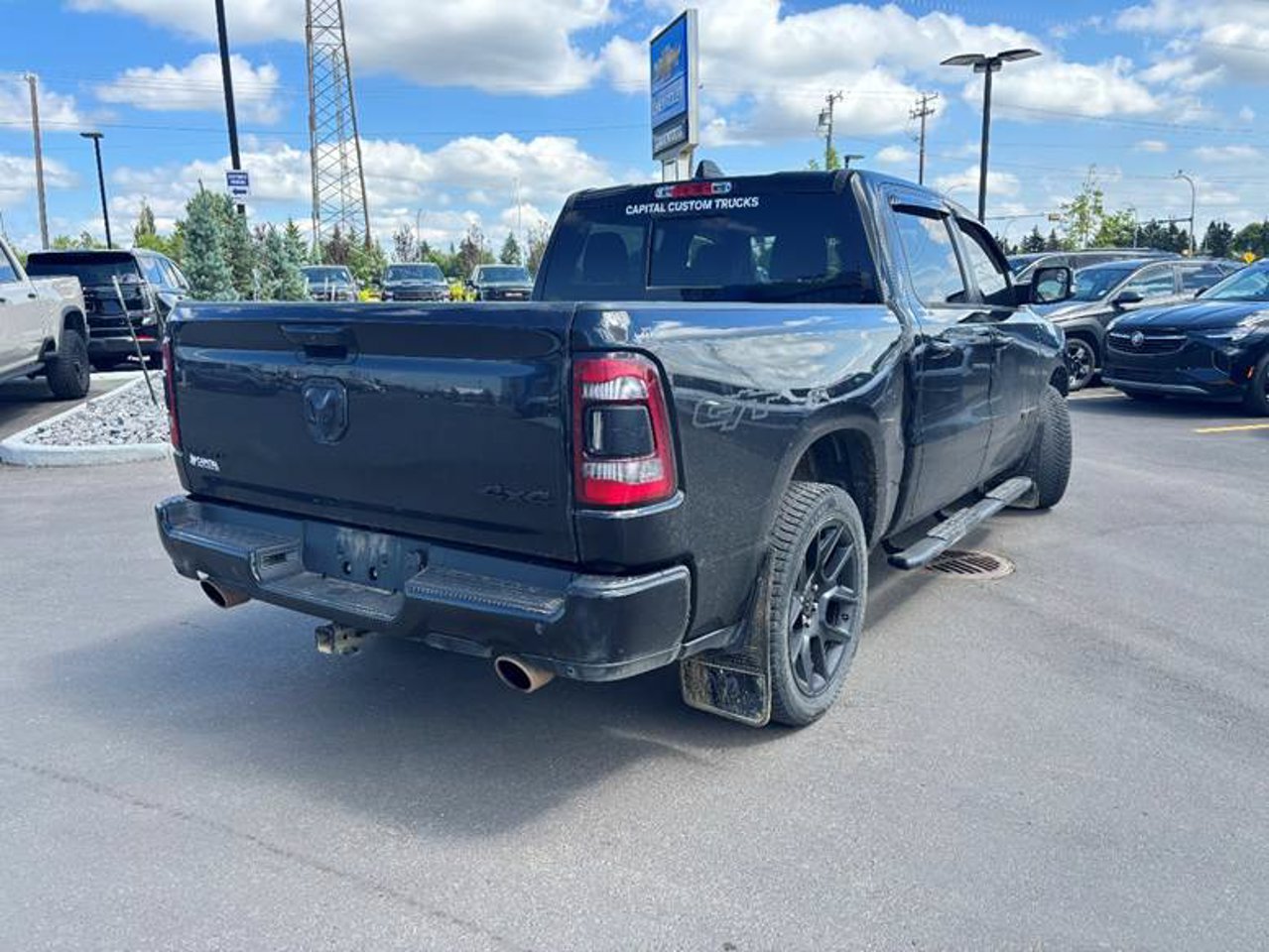 2022 Ram 1500 Sport 4x4 Crew Cab 5'7 Box Black Sherwood Park - photo #4