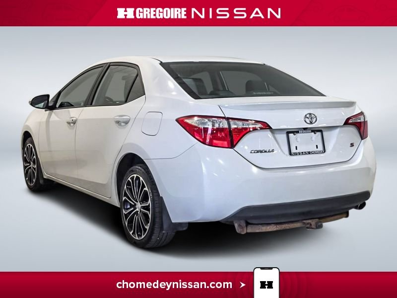 2016 Toyota Corolla White Blainville - photo #5