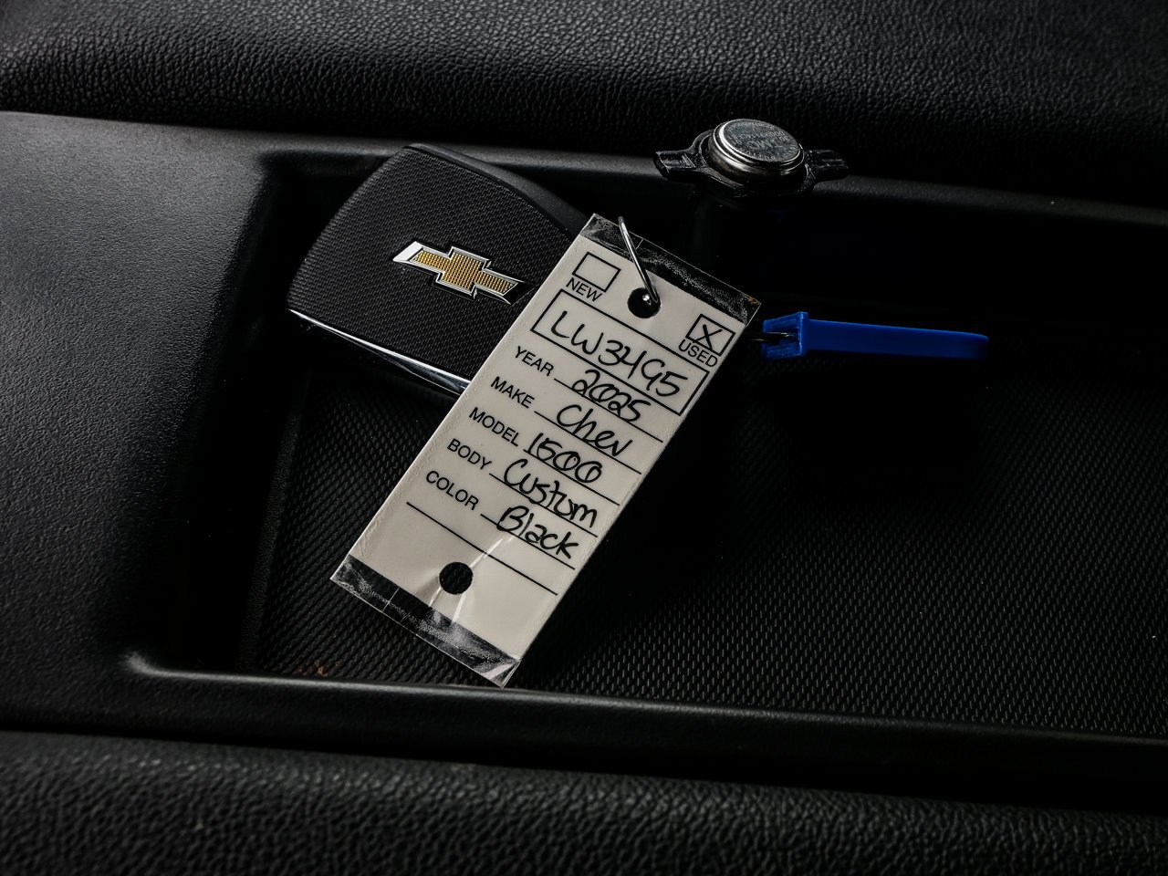 2025 Chevrolet Silverado 1500 4WD Crew Cab 147 Custom Trail Boss Black Sherwood Park - photo #31