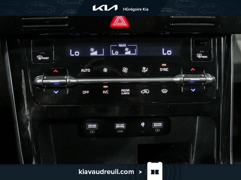 2022 Kia Carnival Grey Laval - photo #26