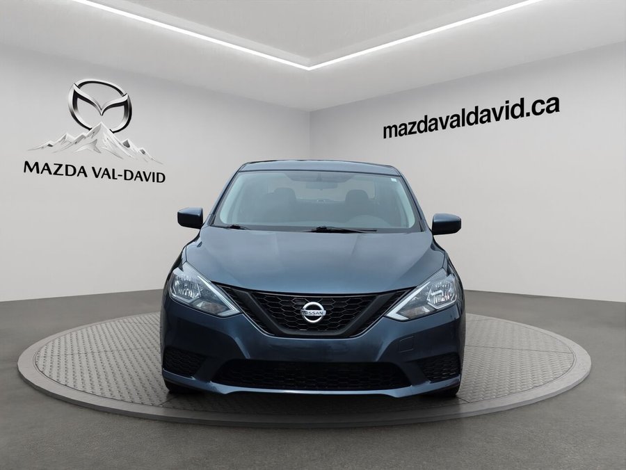 Nissan Sentra Berline 4 portes, CVT SV, Sièges chauffant, Commande audio au volant, Bluetooth 2017 Bleu