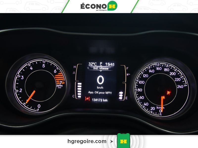 2019 Jeep Cherokee Green Laval - photo #8