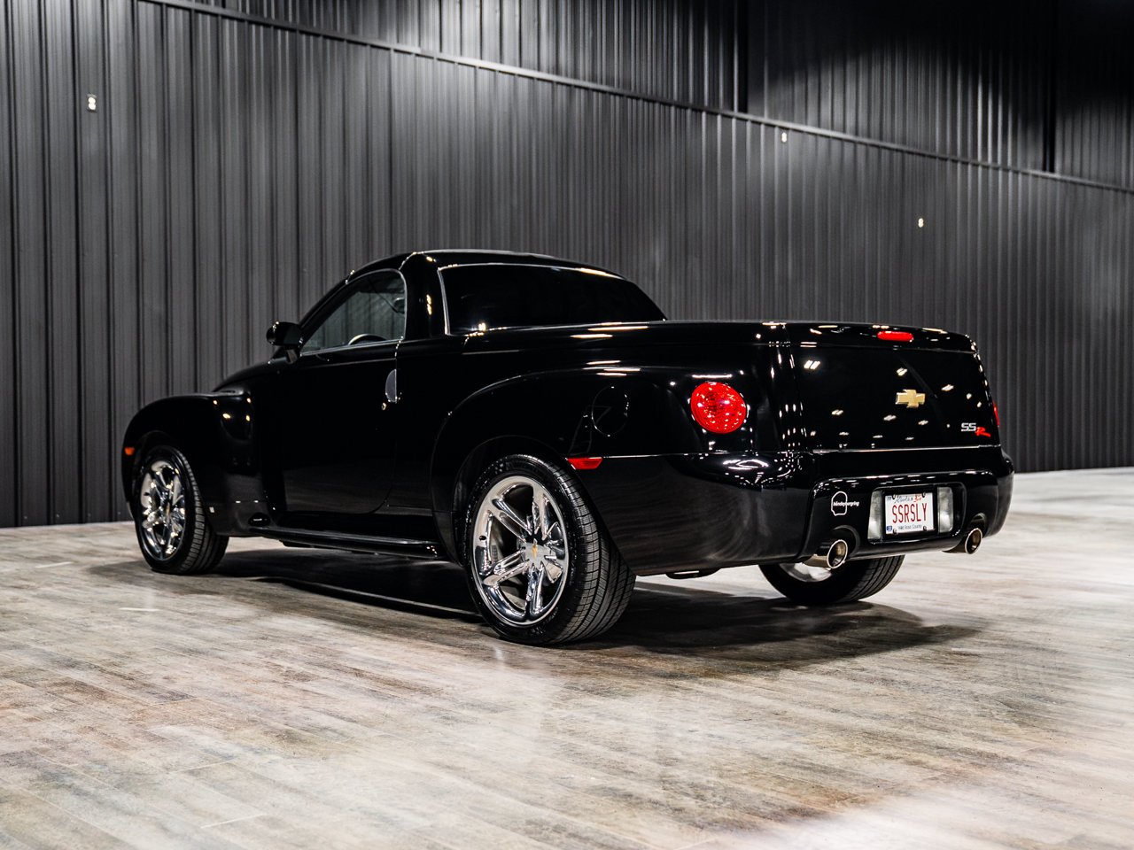 2006 Chevrolet SSR Reg Cab 116.0 WB Smokin' Asphalt Sherwood Park - photo #11