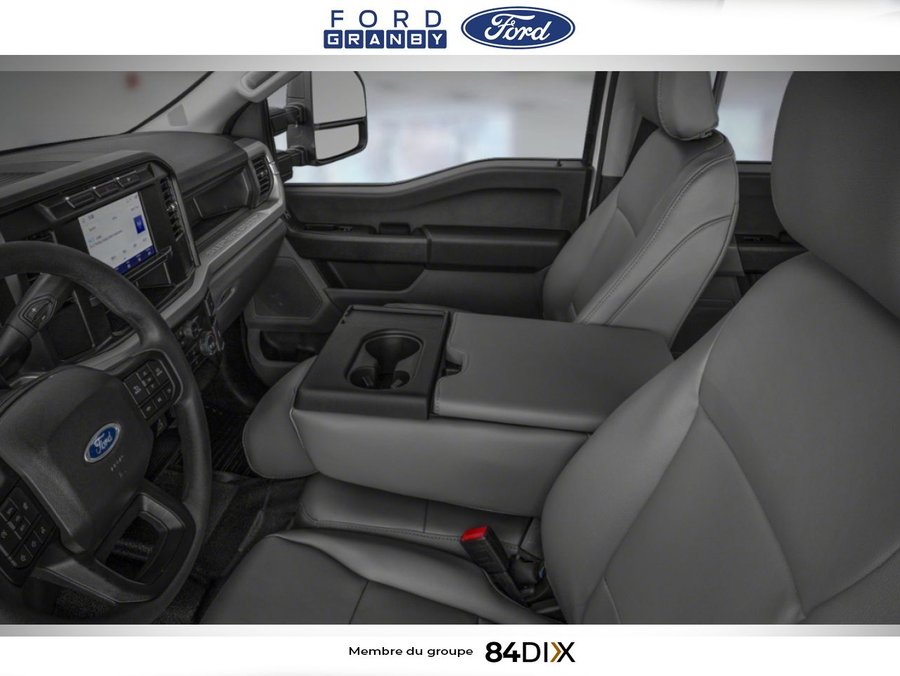 Ford Super Duty F-250 SRW XL cabine 6 places 4RM caisse de 8 pi 2026 Avalanche