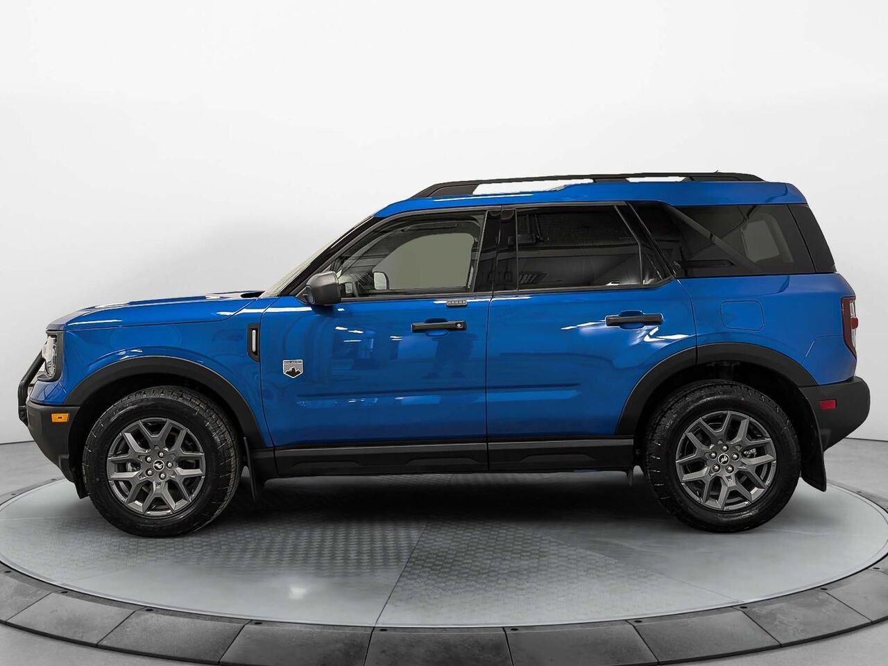 Ford BRONCO SPORT Big Bend Bas Kilométrage Sièges Chauffants 2025 Bleu Sherbrooke - photo #1