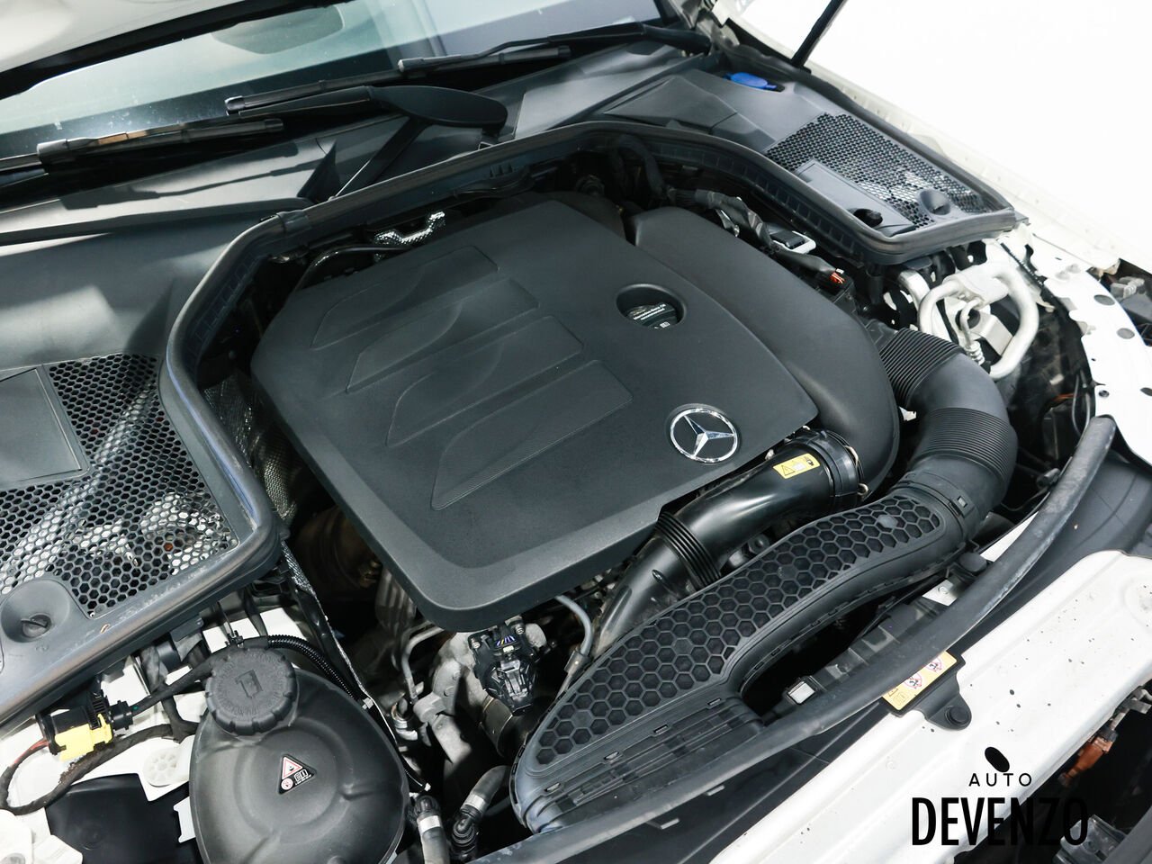 Mercedes-Benz Classe-C 2019 Blanc Saint-Eustache - photo #20
