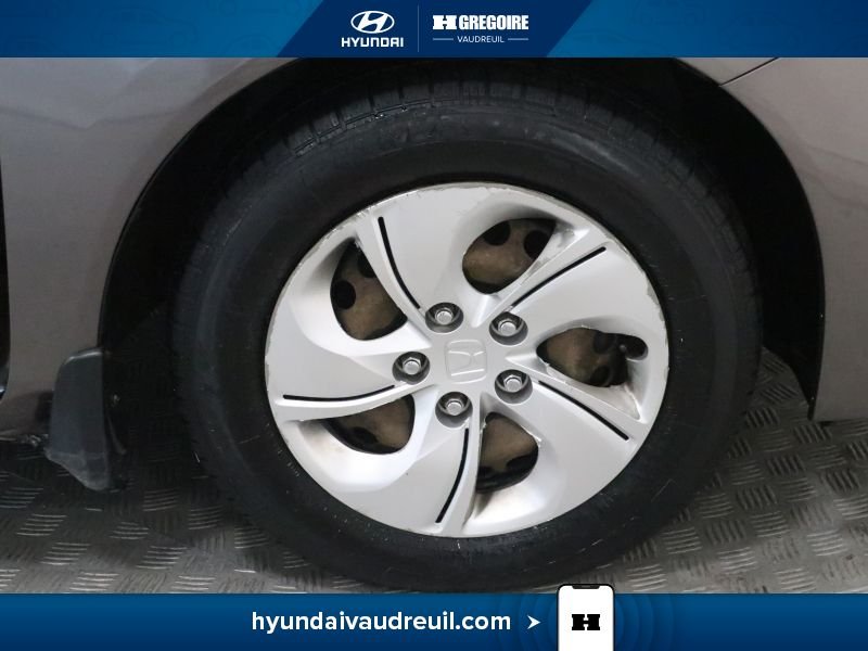 Honda Civic YA888 | LX 4 portes, boîte automatique 2013 Gris Laval - photo #32