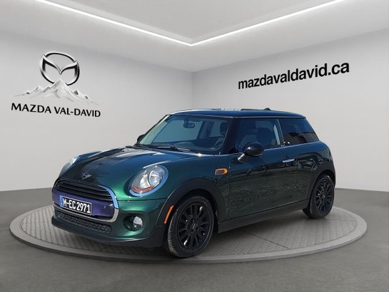 2016 MINI Cooper toit rigide Hayon 3 portes, Toit ouvrant, cruise control, sièges en cuir, MANUEL Green