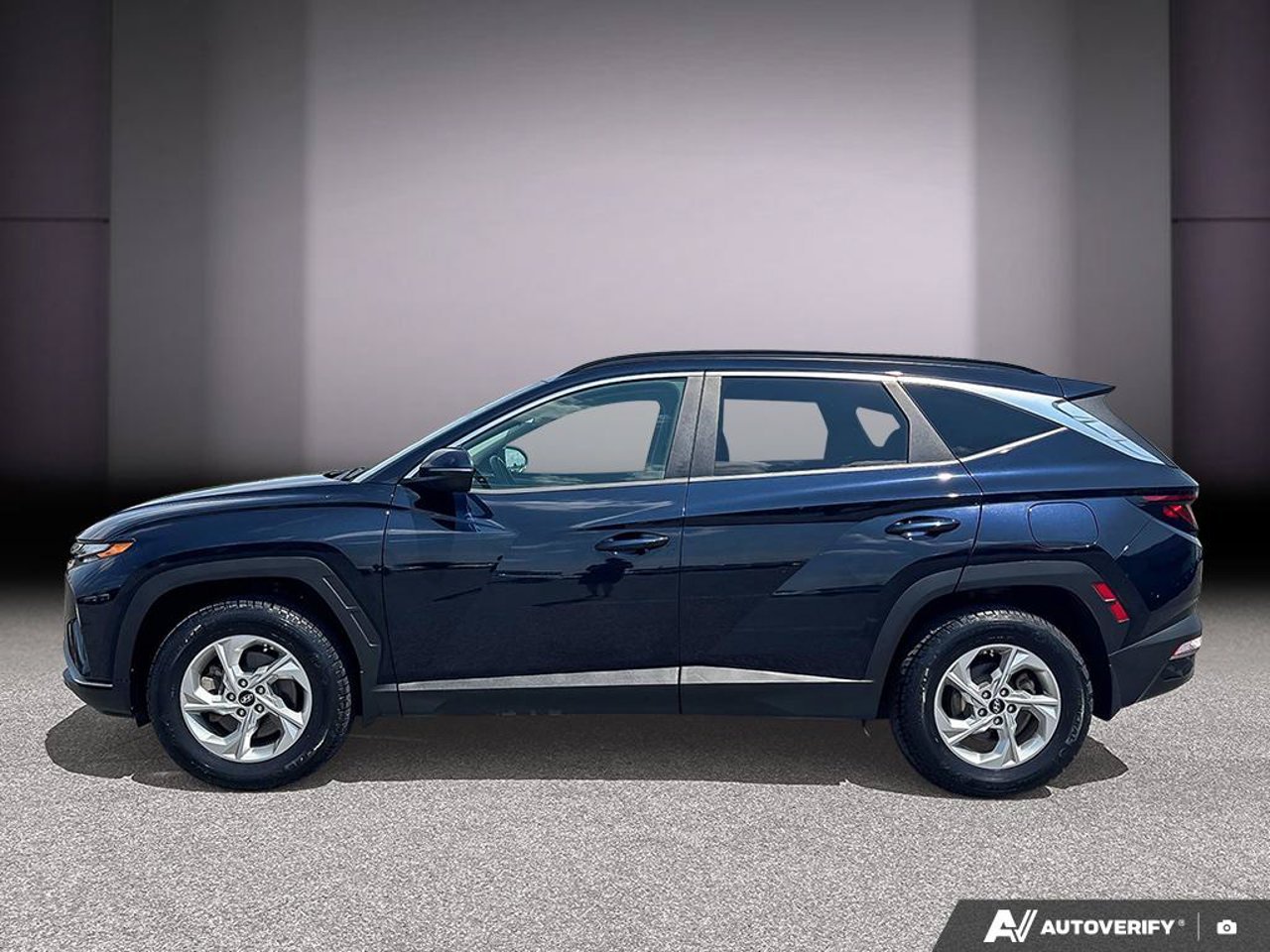 Hyundai Tucson KM8JBCAE6NU058703 2022 Noir Mirabel - photo #1