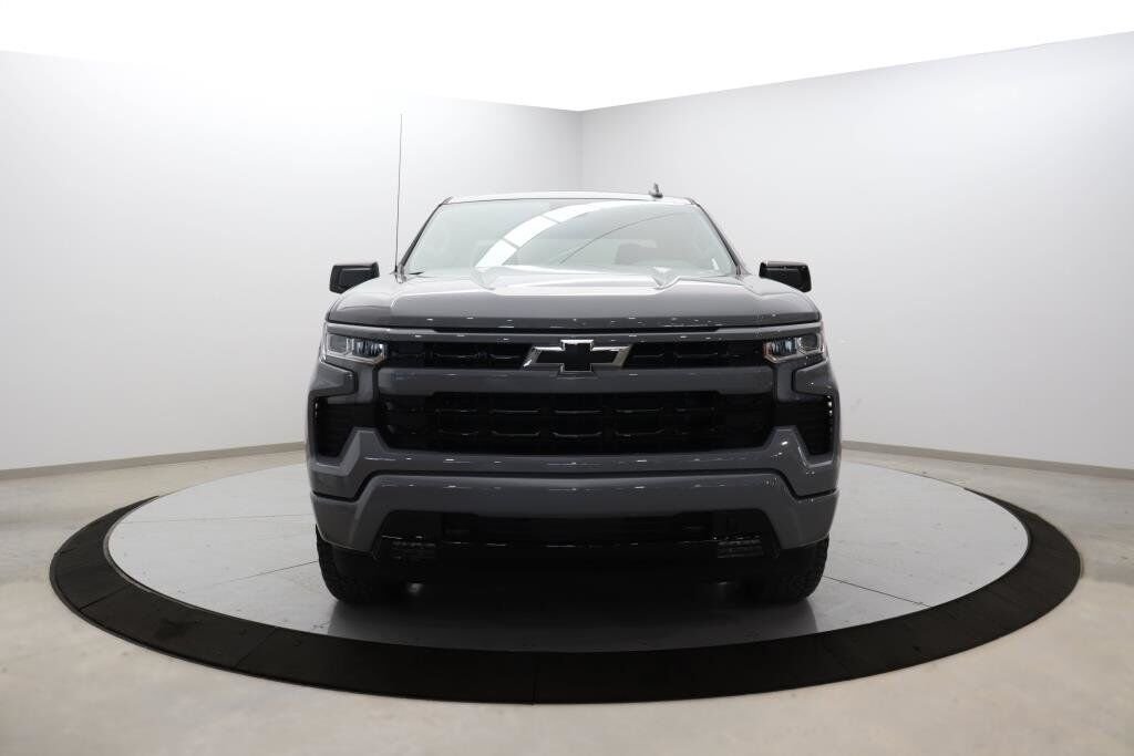 2024 Chevrolet Silverado 1500 VIN 1GCUDEED8RZ166970 Grey Baie-Comeau - photo #1