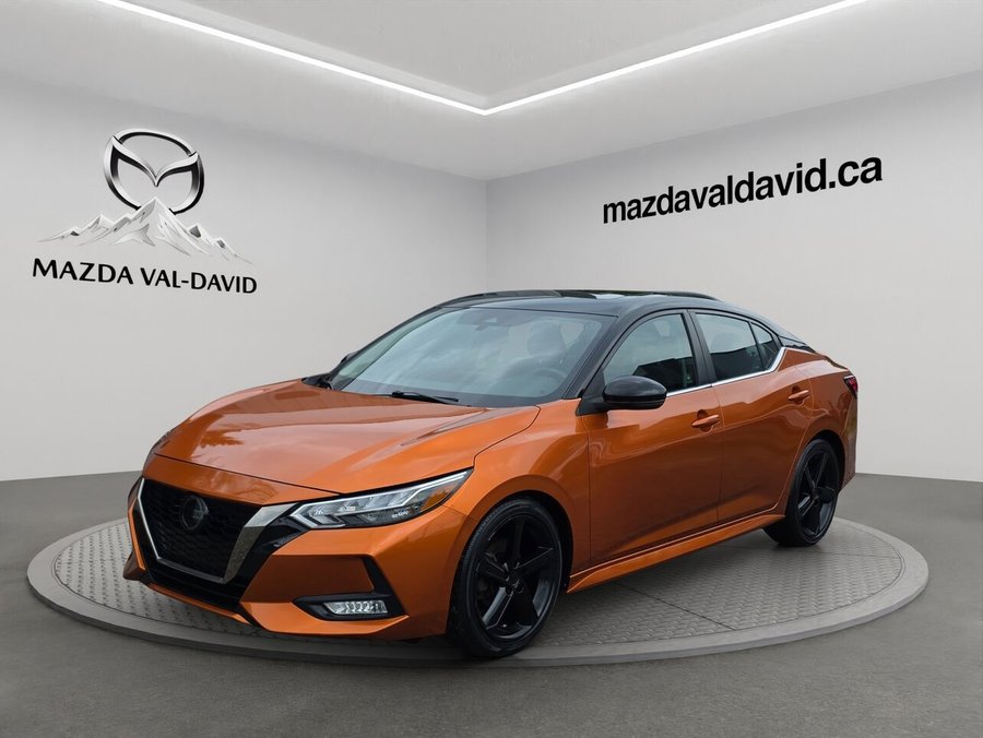 Nissan Sentra SR CVT, Volant chauffant, détecteur d'angles morts, commande audio au volant 2021 Orange