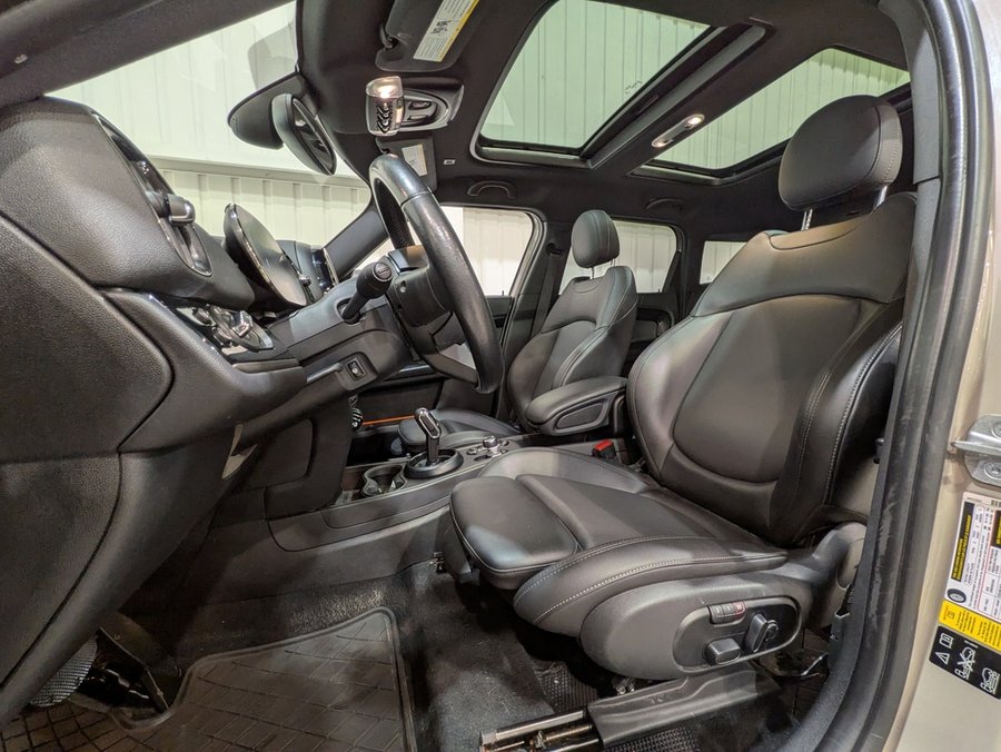 MINI Countryman 2022 2022 Orange