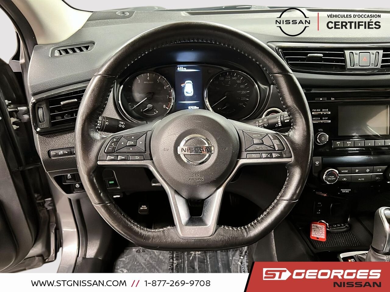 2017 Nissan Qashqai Grey Saint-Georges - photo #11