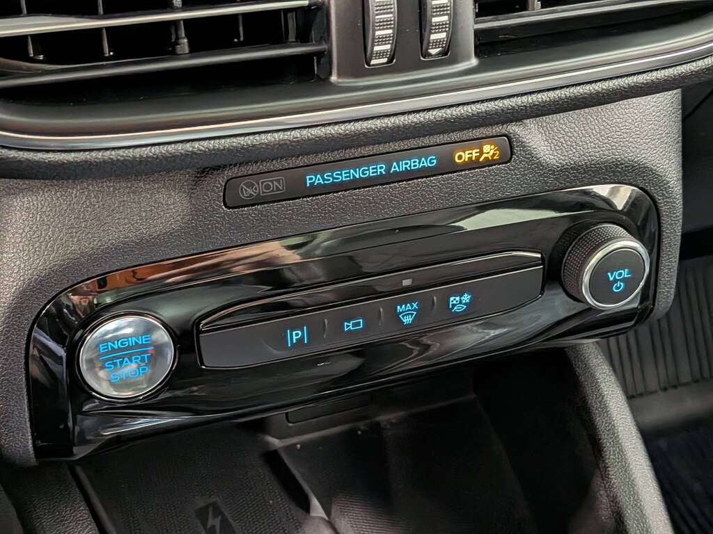 2024 Ford Escape PHEV FWD Black Val-David - photo #28