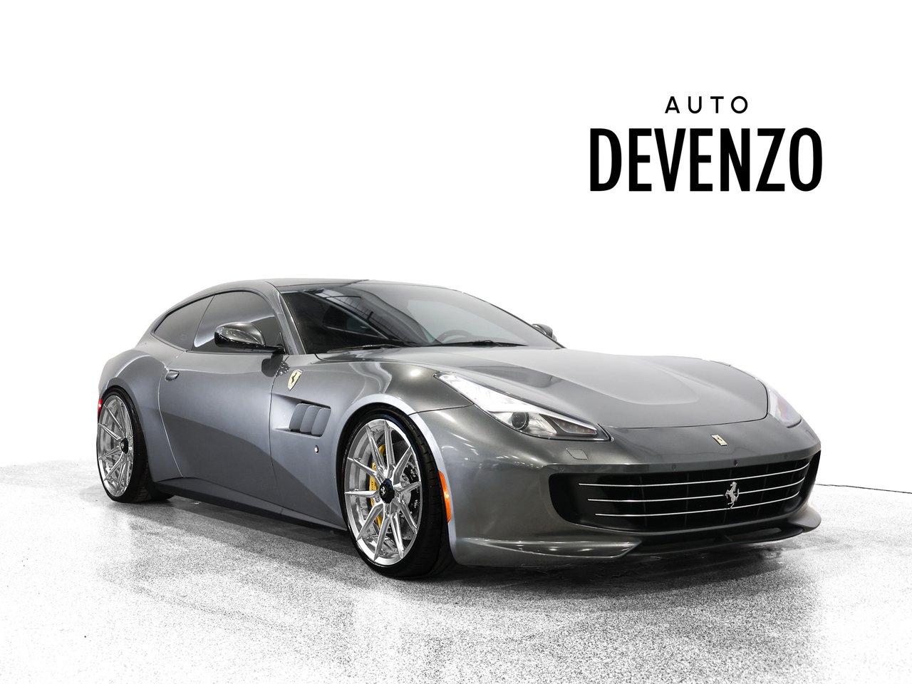 Ferrari GTC4Lusso 2018 Gris Saint-Eustache - photo #0