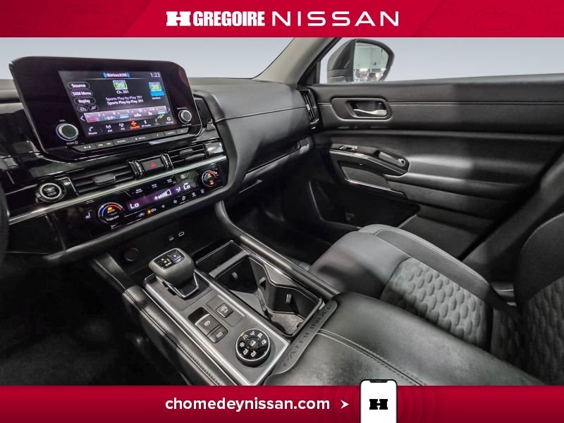 2022 Nissan Pathfinder Black Laval - photo #23