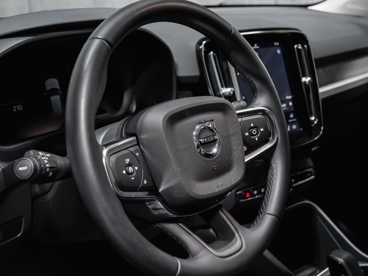 2023 Volvo XC40 B4 CORE CLIMATE Grey Montreal - photo #7