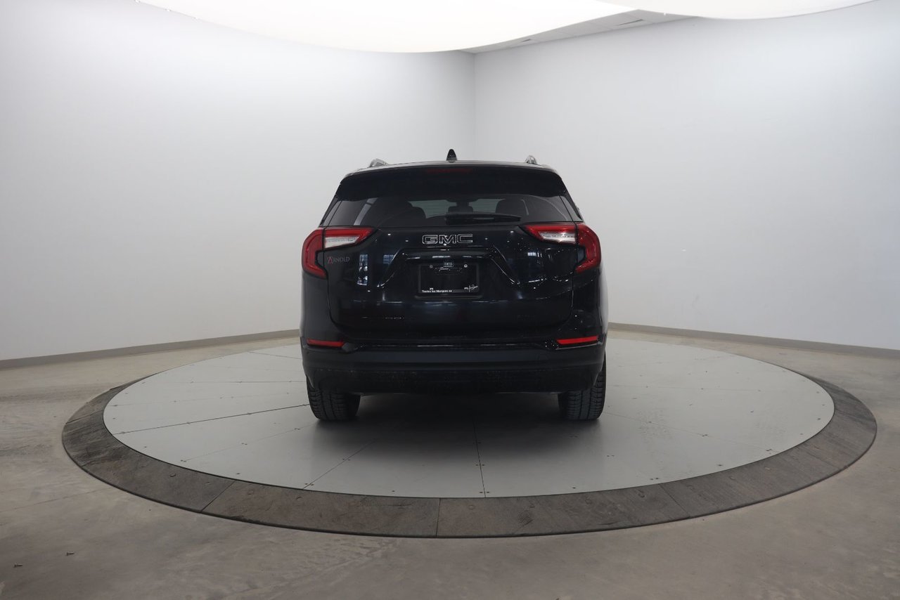 GMC Terrain NIV 3GKALTEV8NL215917 2022 Noir Baie-Comeau - photo #4