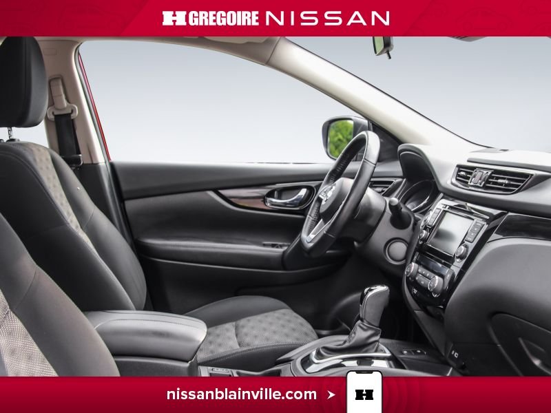 2022 Nissan Qashqai Red Laval - photo #15