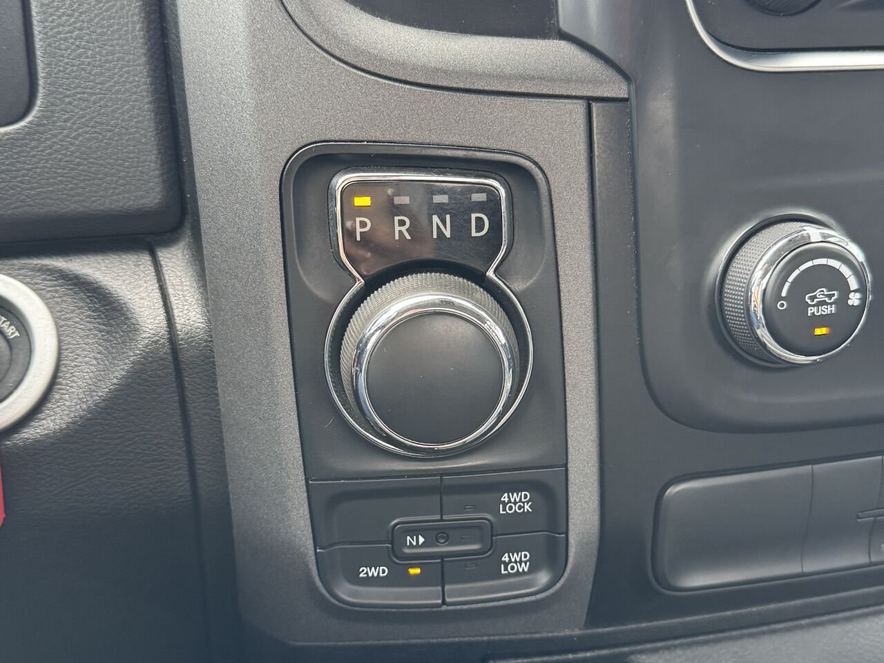 Ram 1500 Classic 2019 Noir Granby - photo #25