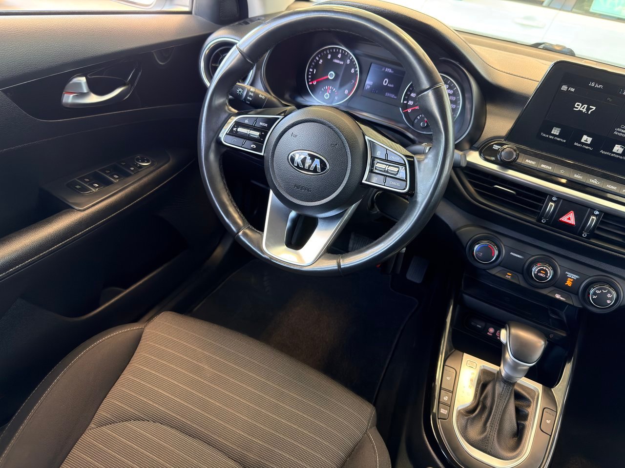 2020 Kia Forte White Notre-Dame-des-Prairies - photo #13