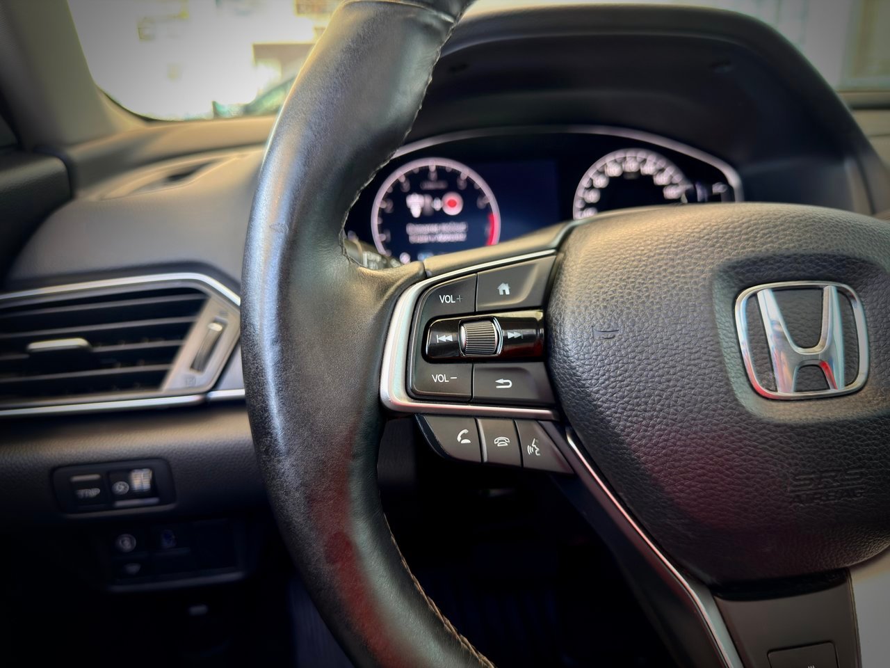 Honda Accord Sedan 2018 Bleu Notre-Dame-des-Prairies - photo #25