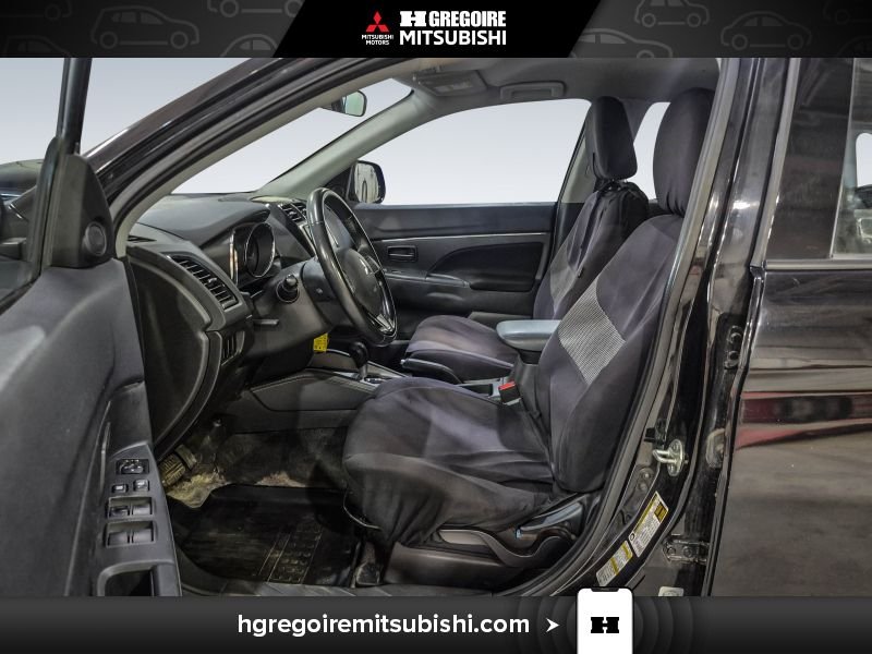 2020 Mitsubishi RVR Black Blainville - photo #13