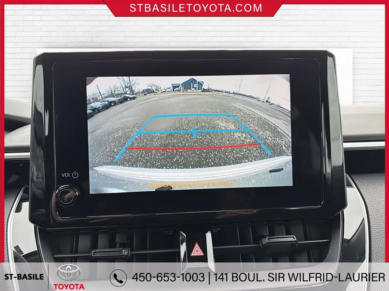 2023 Toyota COROLLA Classic Silver Metallic Saint-Basile-le-Grand - photo #18