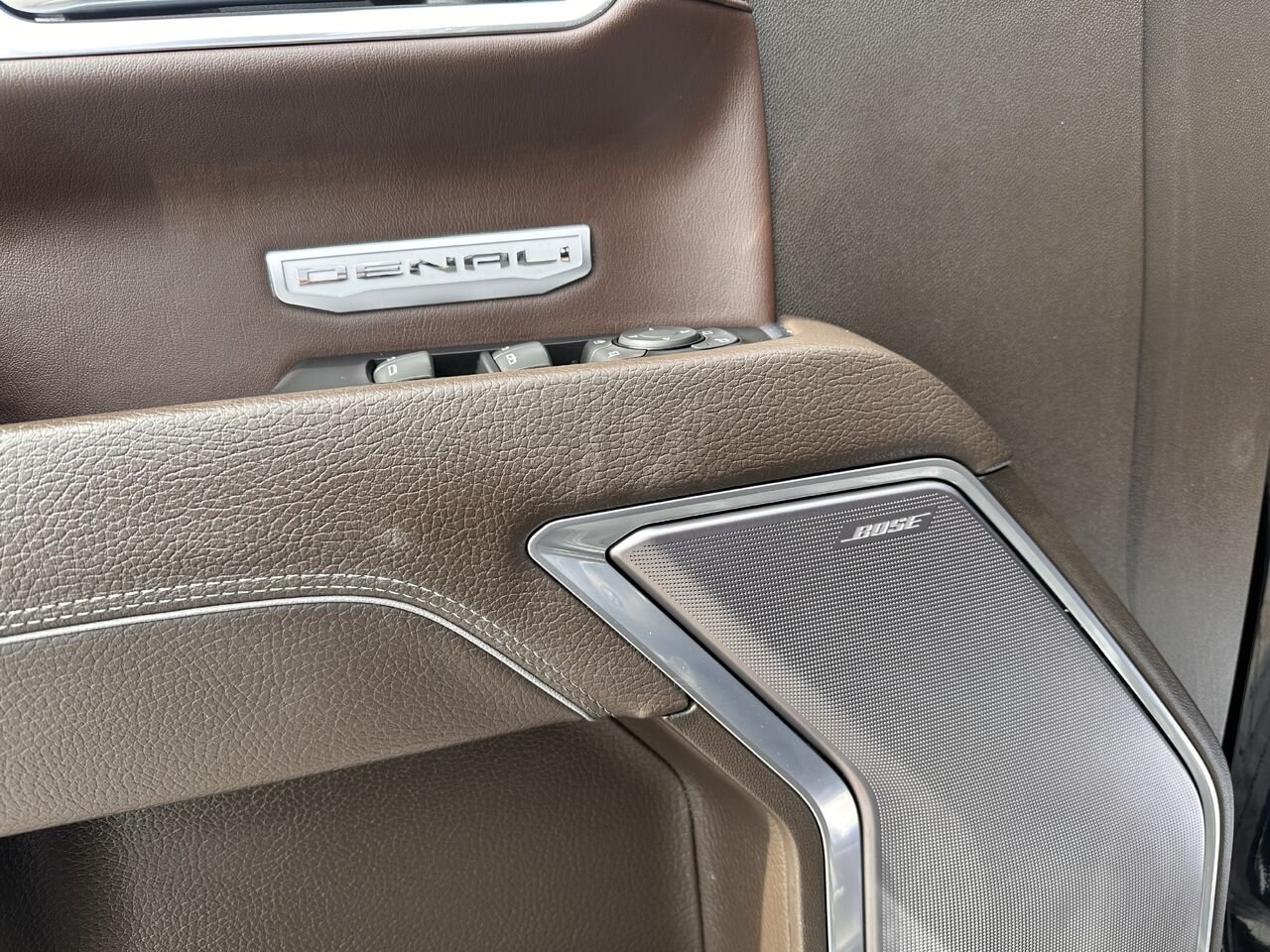 2023 GMC SIERRA K1500 DENALI Denali cabine multiplace 4RM 147 po Black Gatineau - photo #2