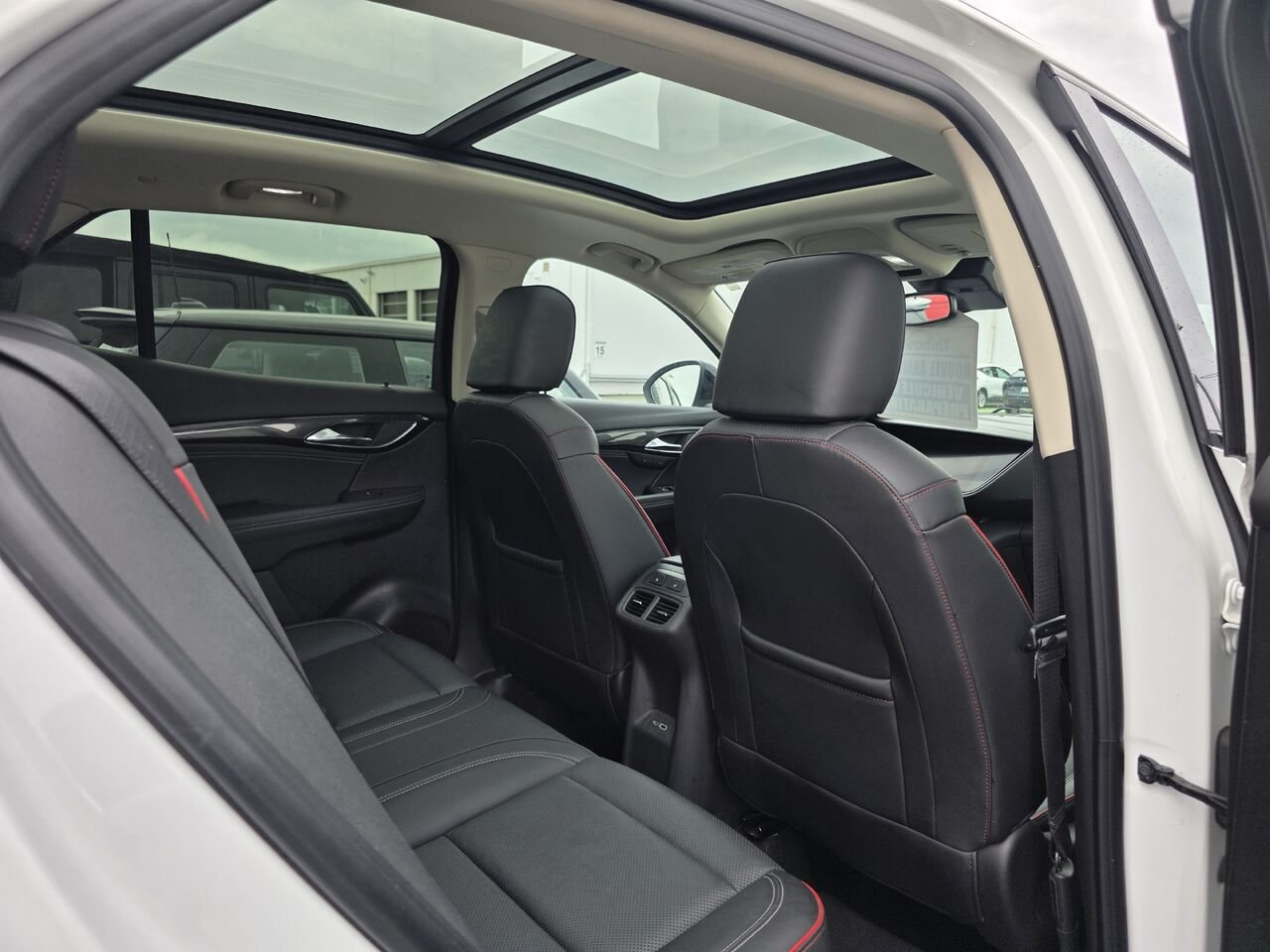 Buick Envision Essence 2022 Blanc Rouyn-Noranda - photo #22