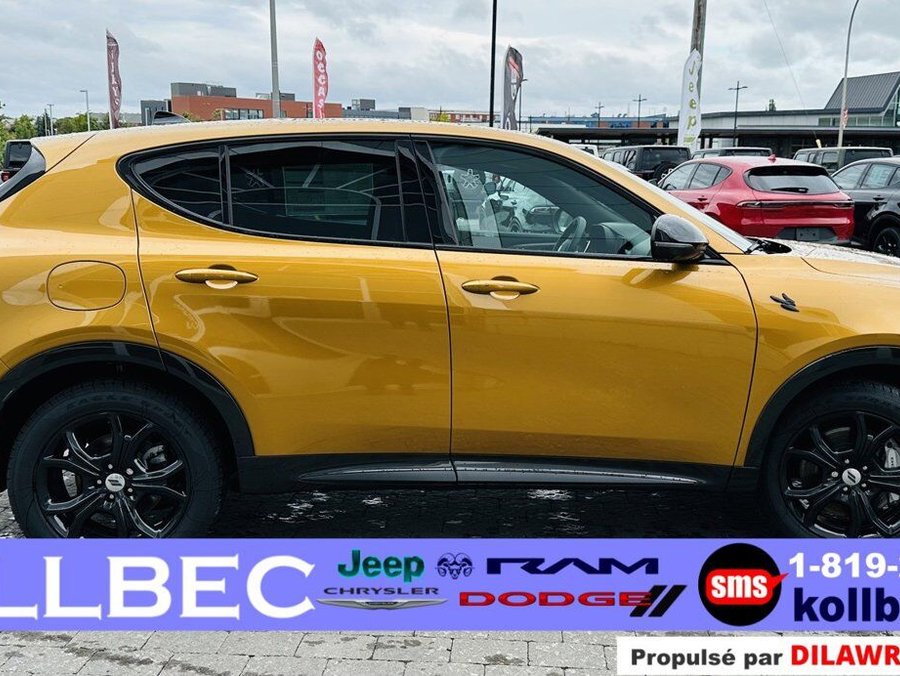 2024 Dodge Hornet Acapulco Gold