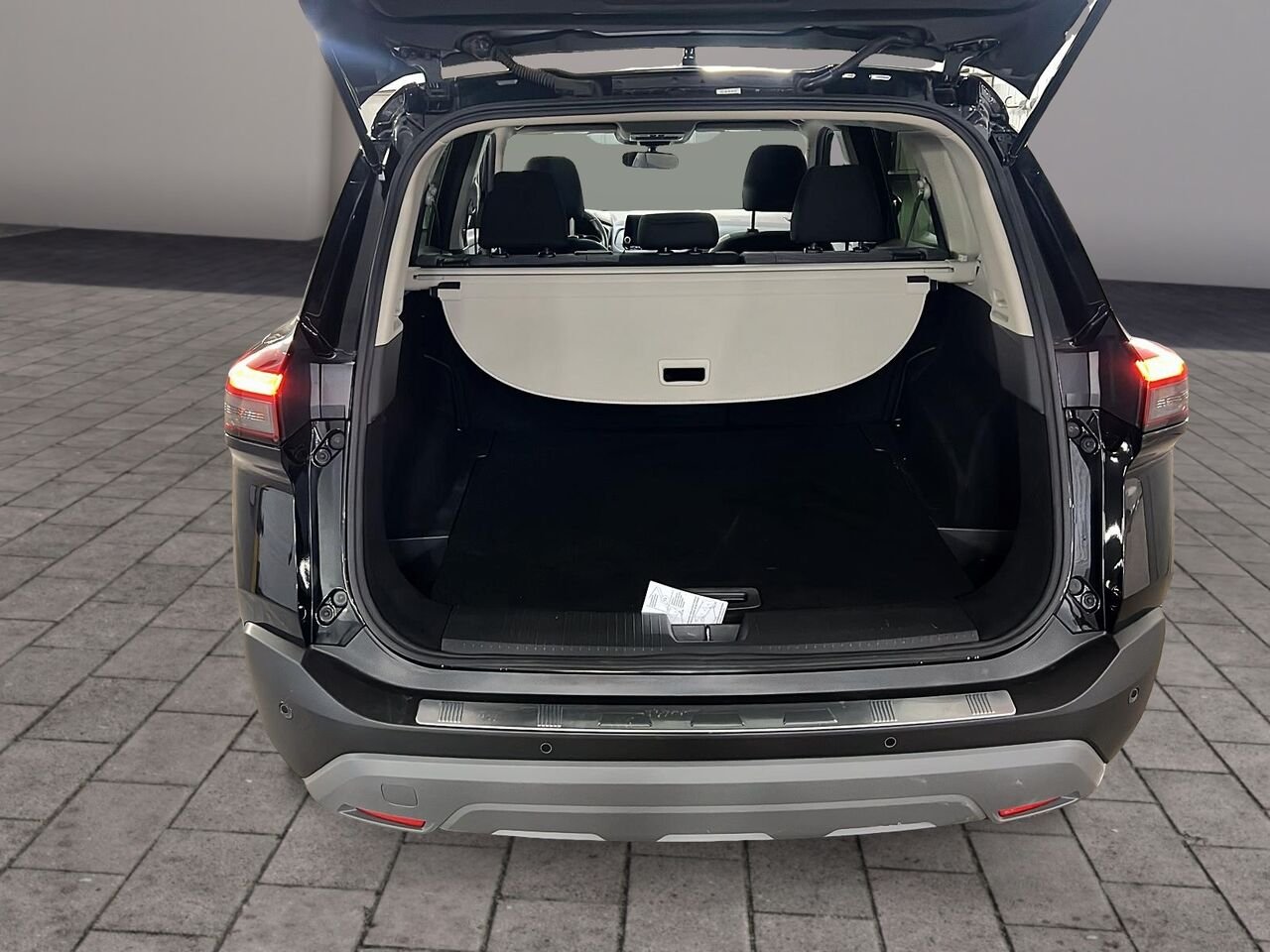 2023 Nissan Rogue SV TI Black Québec - photo #5