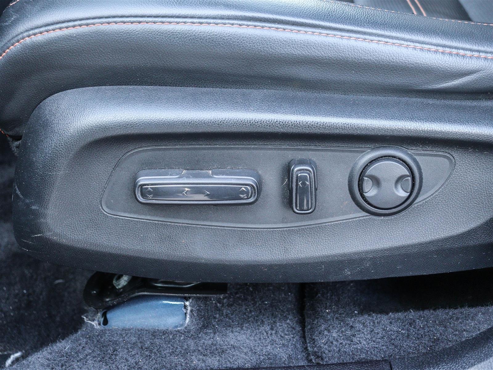 Honda CR-V hybride Touring 2023 Blue Ottawa & Gatineau - photo #6