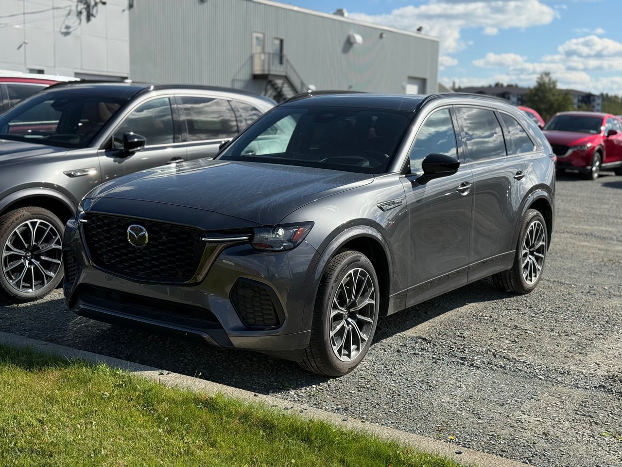 2025 MAZDA CX-70 PHEV Machine Grey Metallic Val-d'Or - photo #0