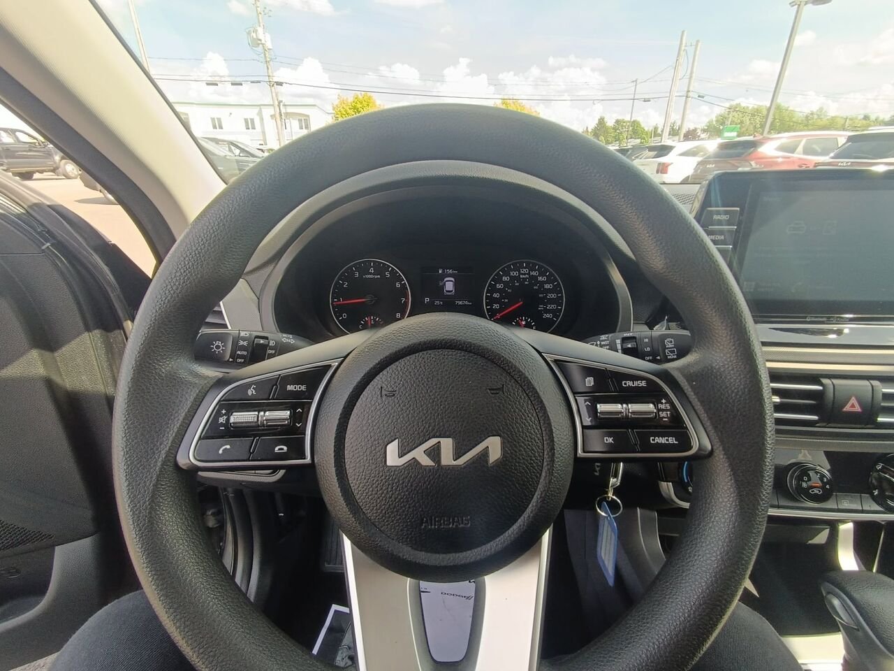 Kia Seltos 2023 Gris Nantes - photo #13