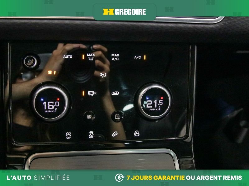 2020 Land Rover Range Rover Evoque Black Saint-Eustache - photo #16