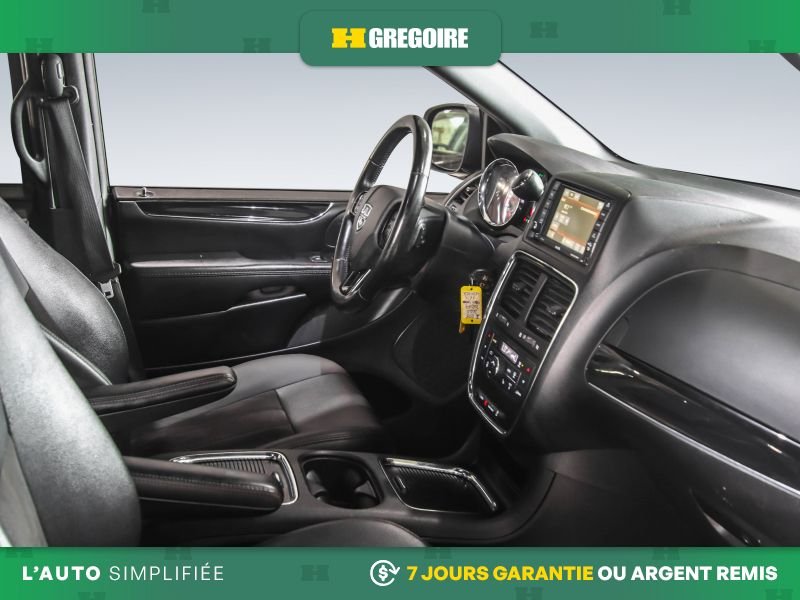 Dodge GR Caravan 820859 | Premium Plus AUTO A/C MAGS CUIR NAV CAM RECUL BLUE 2020 Gris Laval - photo #32