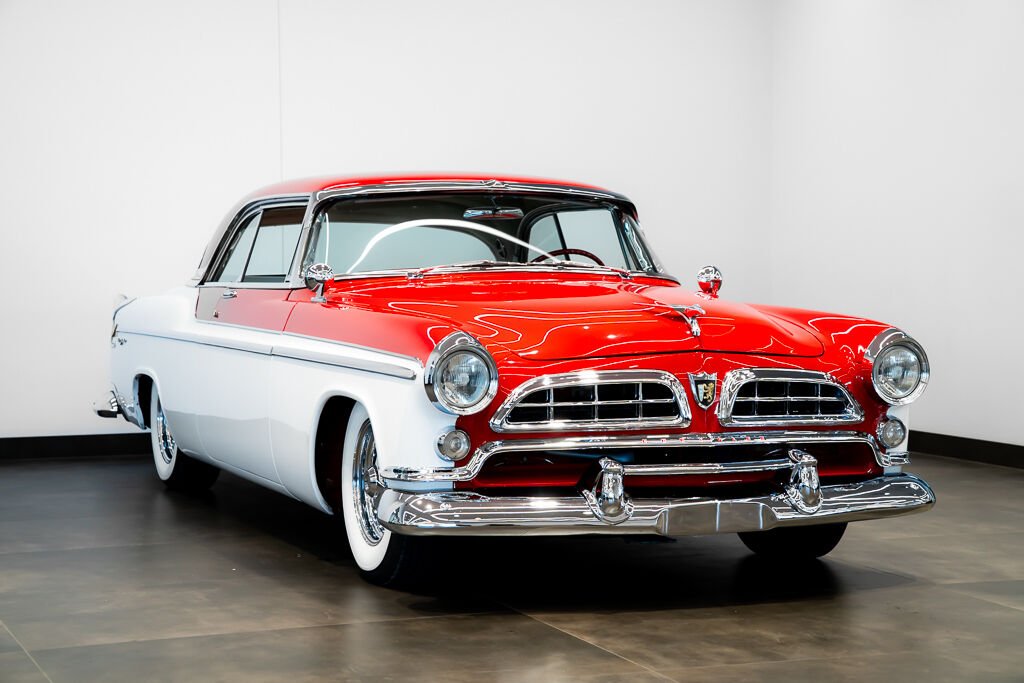 Chrysler New Yorker PRIX IN USD St.Regis | CAR IN MILES 1955 Rouge Montréal - photo #2