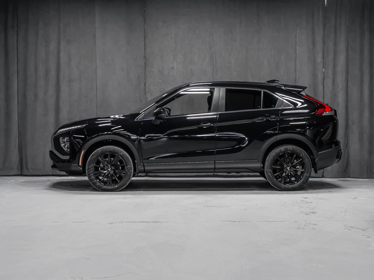 Mitsubishi Eclipse Cross NOIR 2026 Noir tarmac nacré Montréal - photo #5